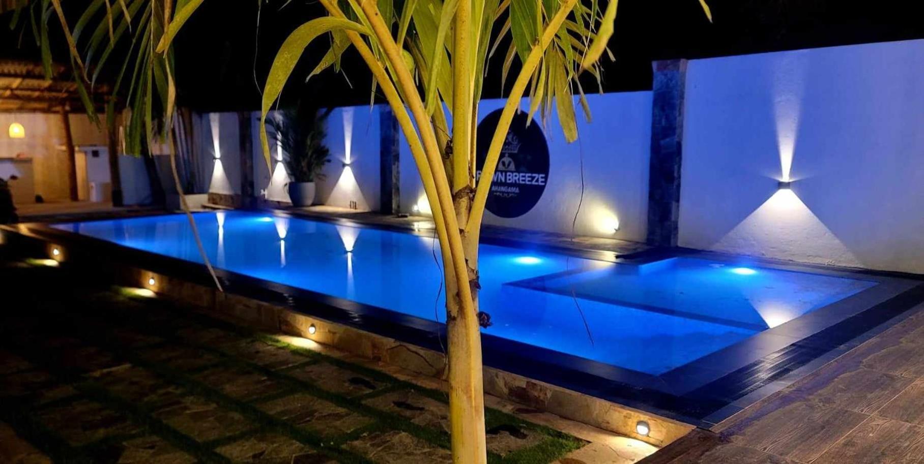 Hotel Crown Breeze Ahangama Esterno foto